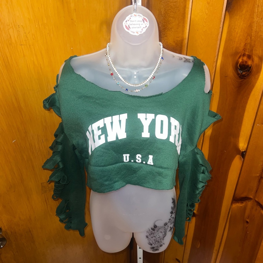 Green New York USA Slit Sleeve Crop Top Sweater